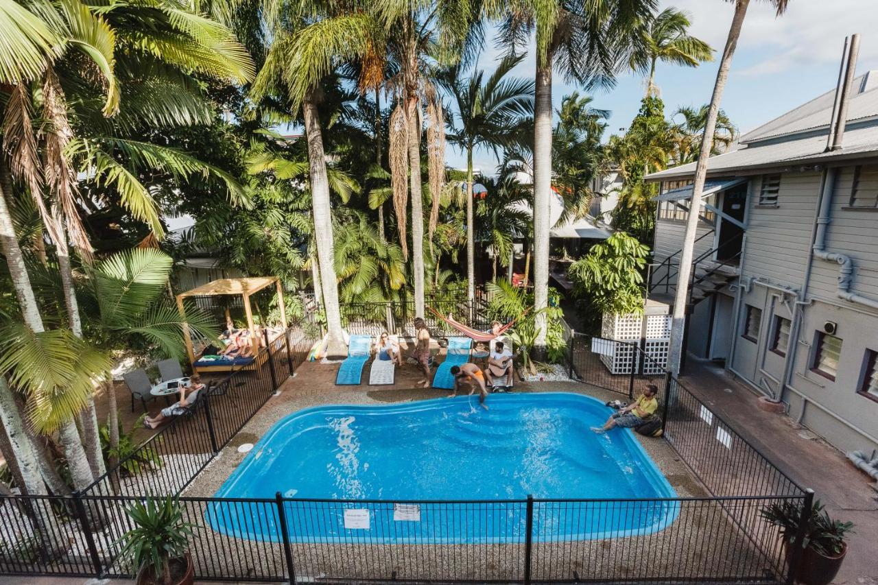 Mad Monkey Central Cairns Exterior photo