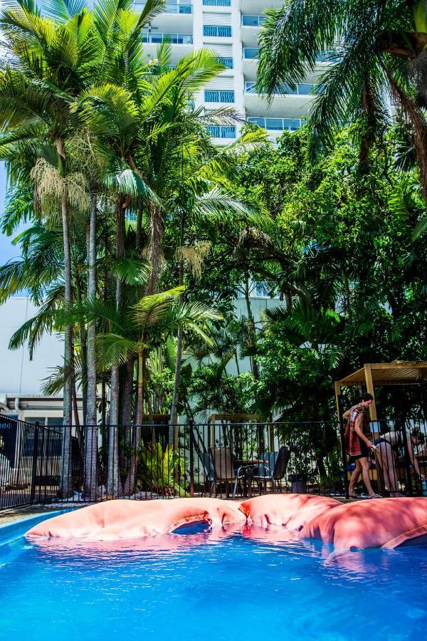 Mad Monkey Central Cairns Exterior photo